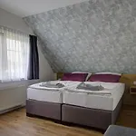 Πανσιόν Landhaus Schwerin 3*